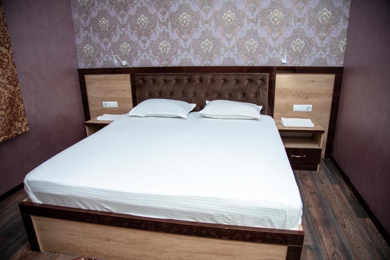 Armon Apart Hotel Хужанд Екстериор снимка