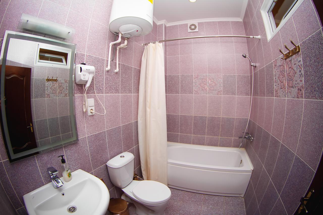 Armon Apart Hotel Хужанд Екстериор снимка