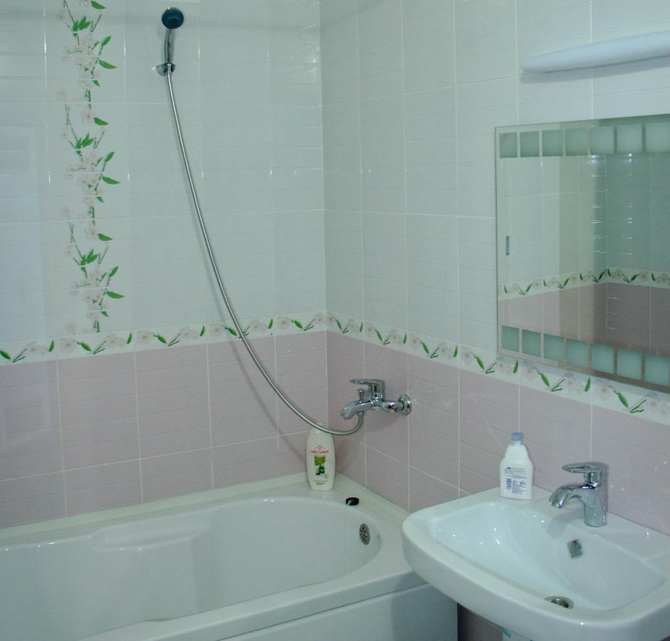 Armon Apart Hotel Хужанд Екстериор снимка